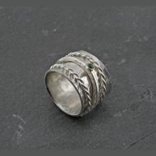 "Spinner" Ring mit drei beweglichen Silberringen mit Turmalin
