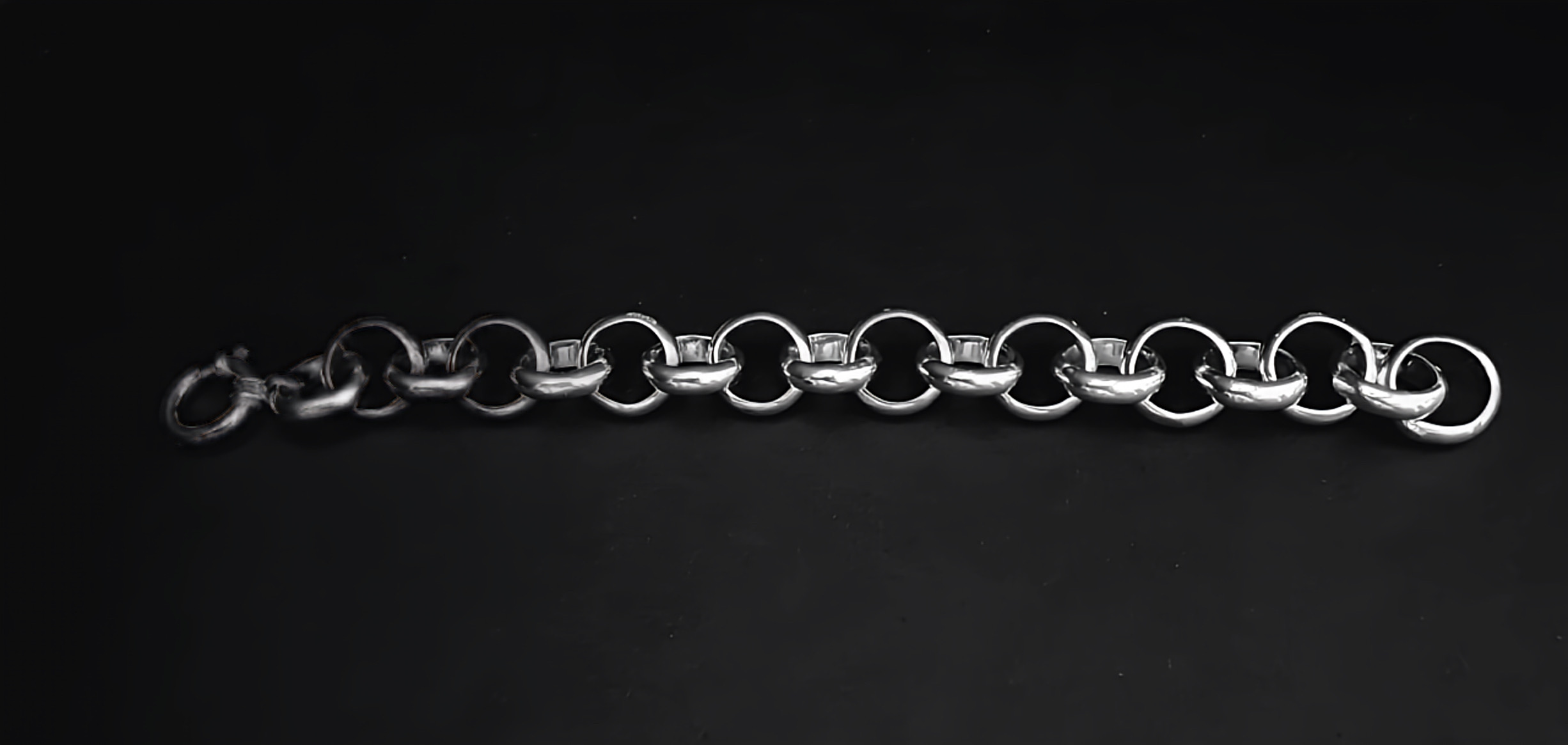 Silbernes Gliederarmband
