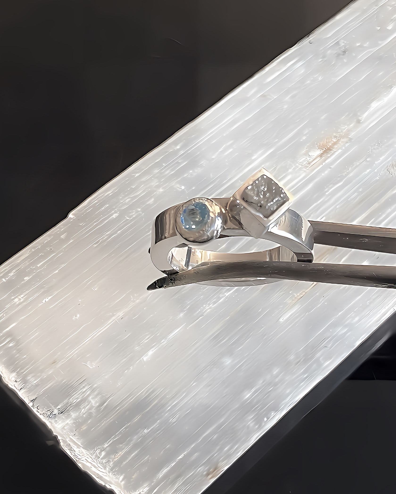 Silberring mit Topas und Rohdiamant Gr. 55