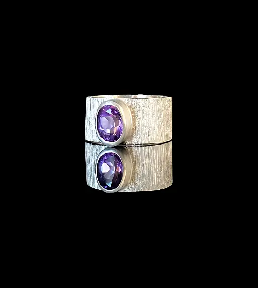 Breiter Silberring mit ovalem Amethyst Gr. 55