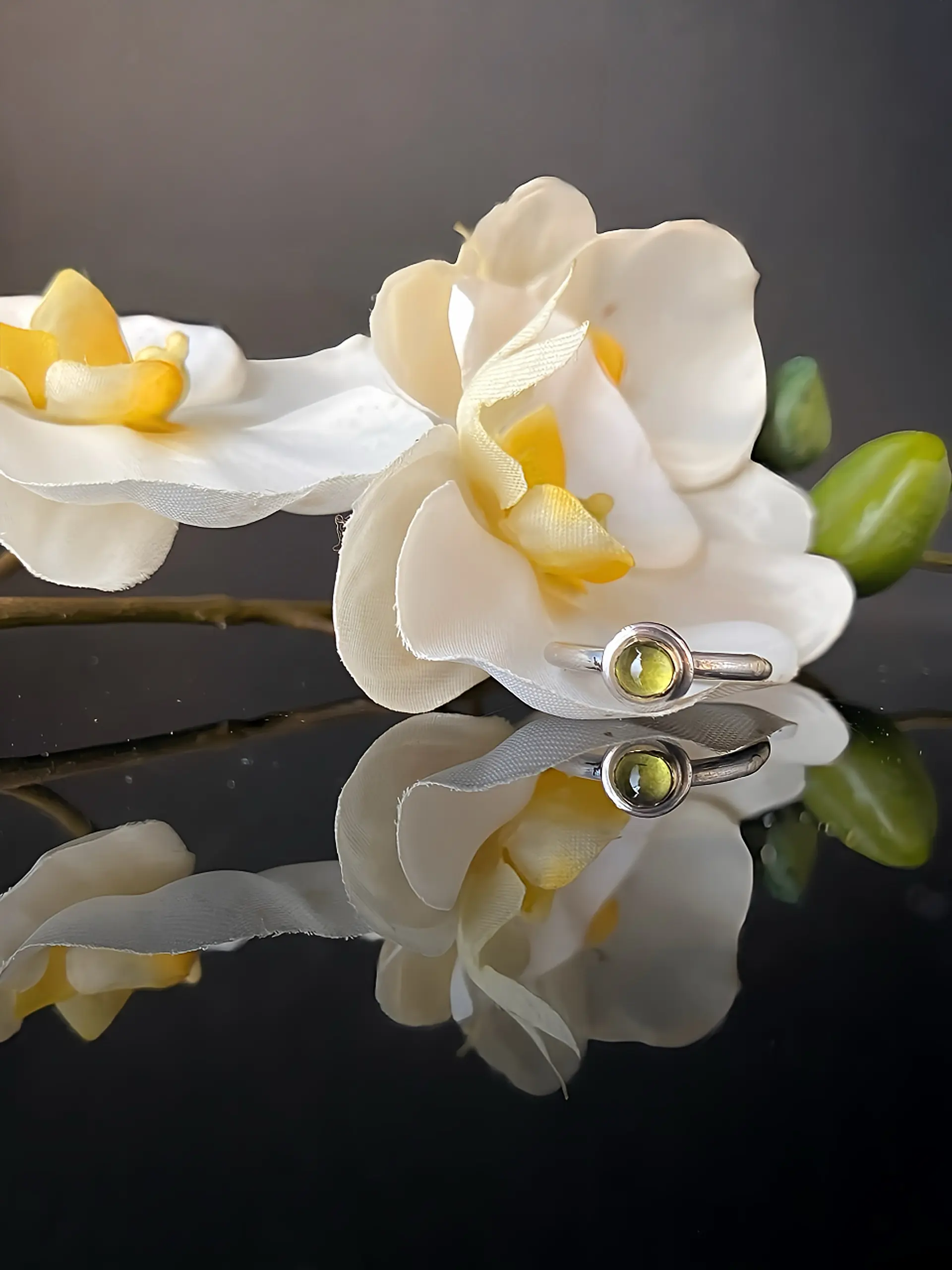 Silberner Ring mit grünem Turmalin Gr. 54