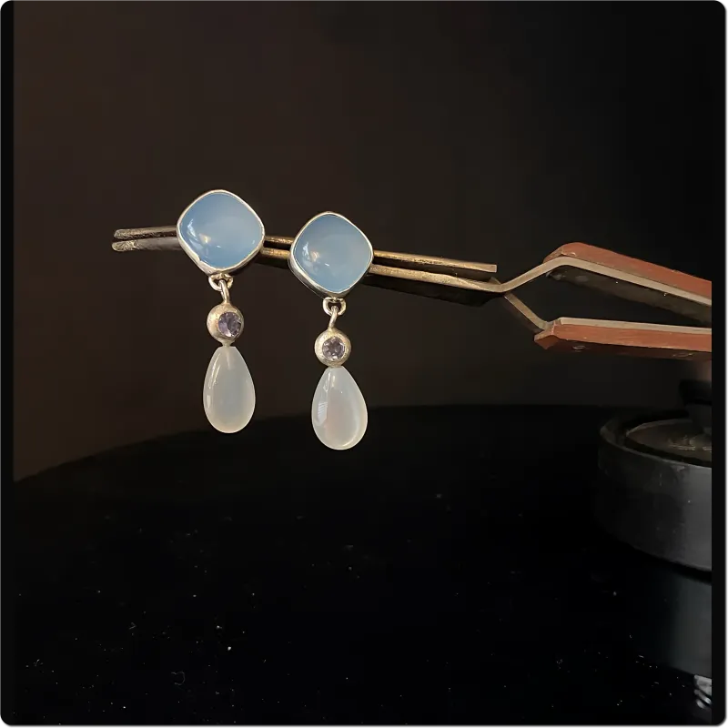 Chalcedon trifft Tansanit und Mondstein