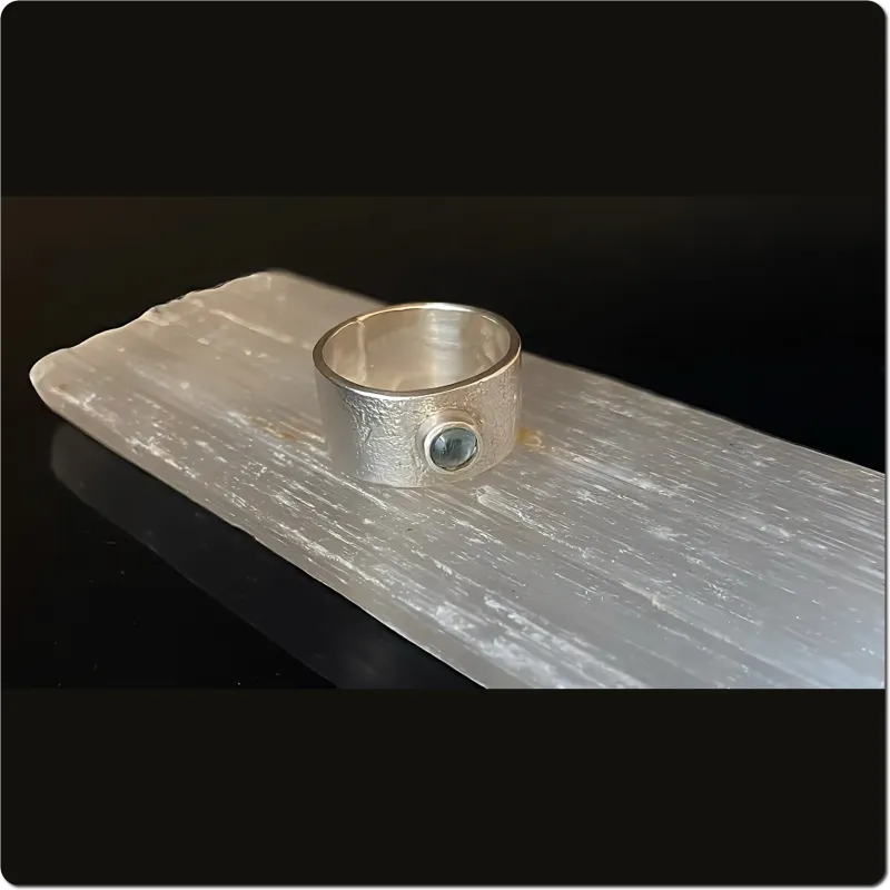 Silberring mit Topas-Cabochon