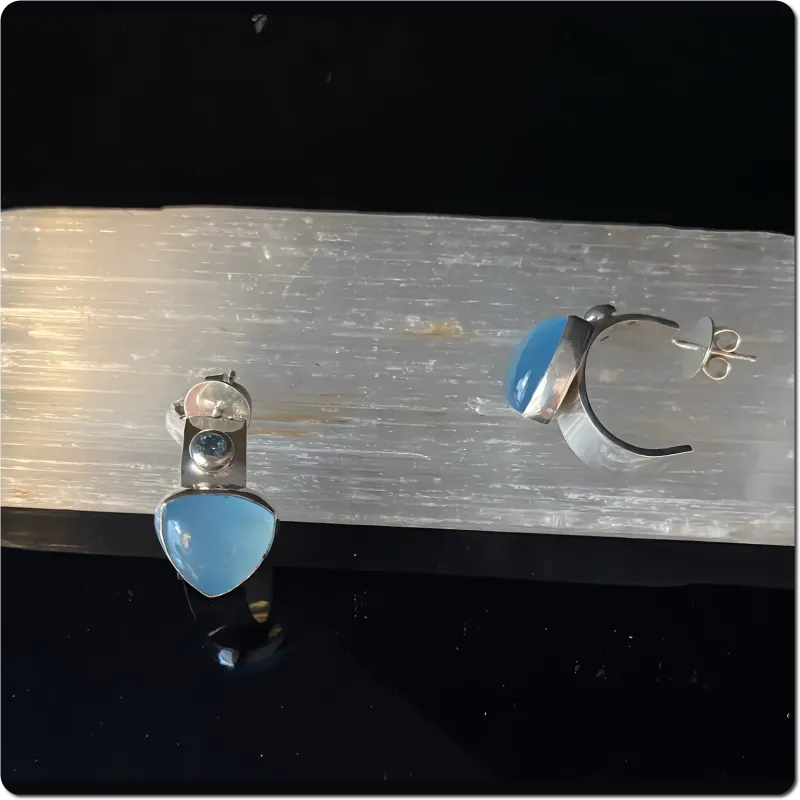 Halbcreolen mit Chalcedon und Topas