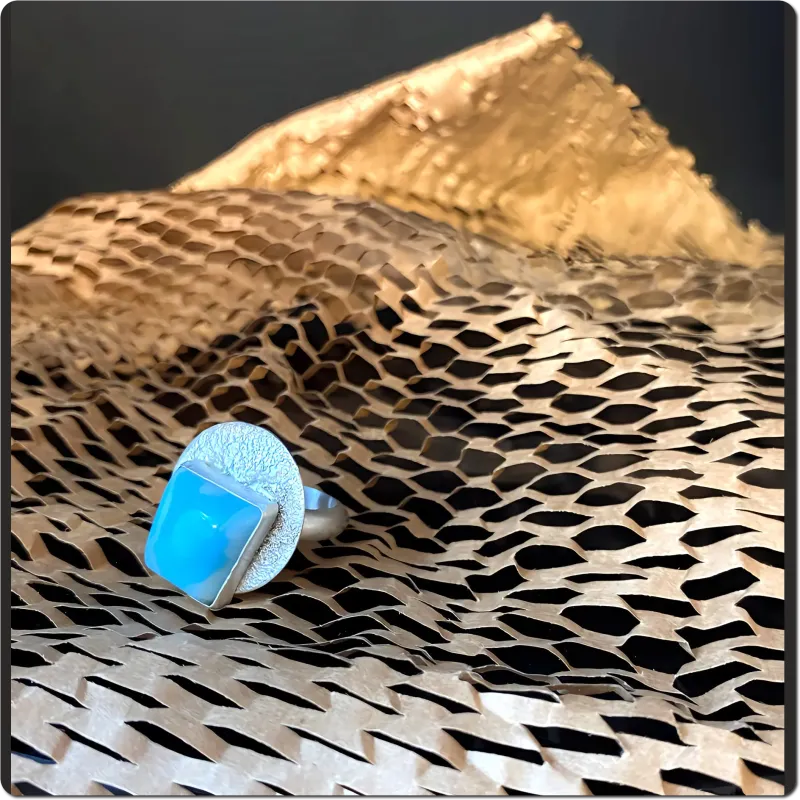Aparter Silberring mit Larimar Gr. 55